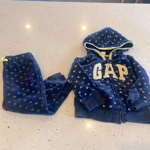 3T Gap Fleece sweat suit